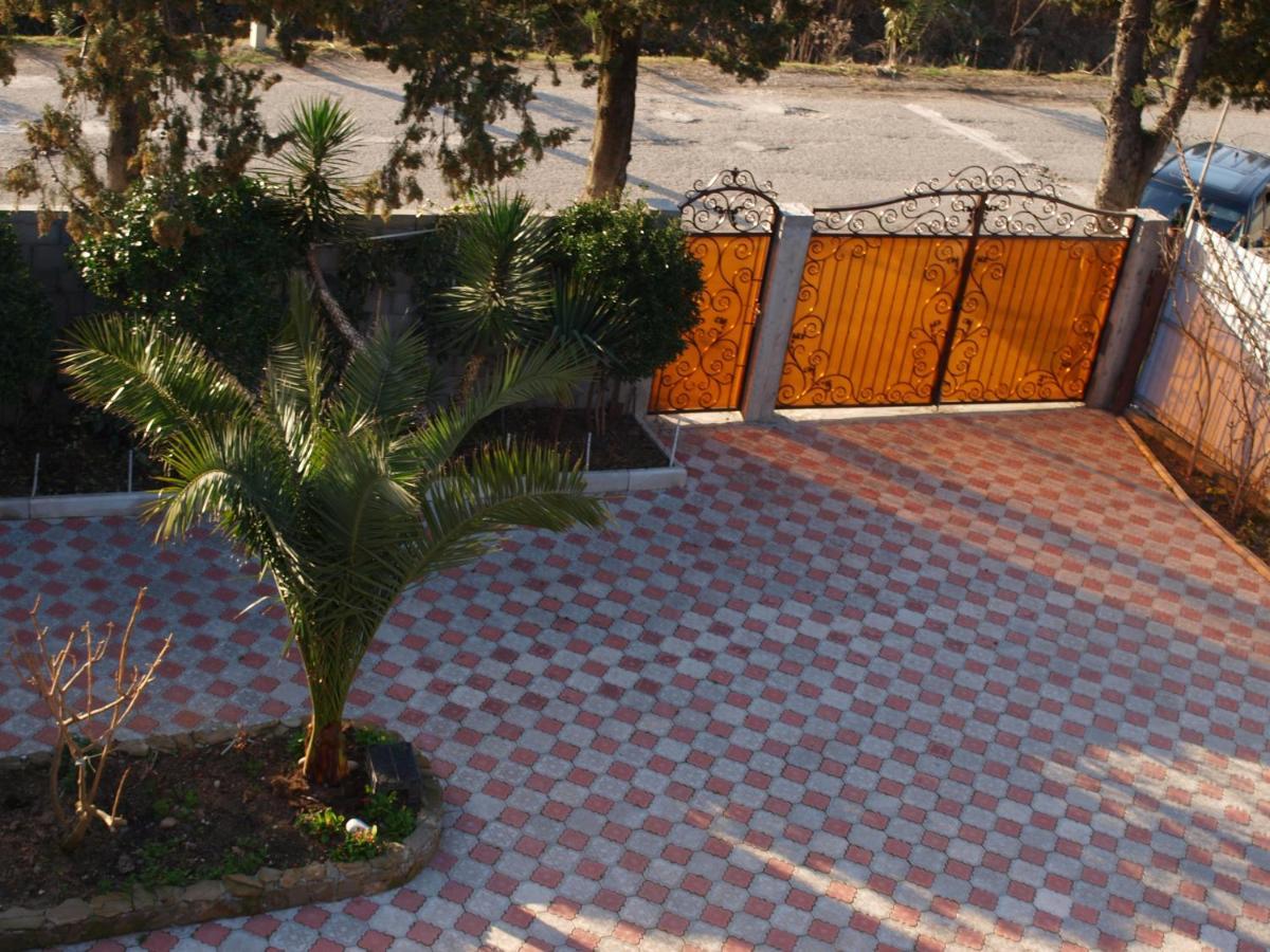 Mechta Guest House Tsandrypsh ภายนอก รูปภาพ